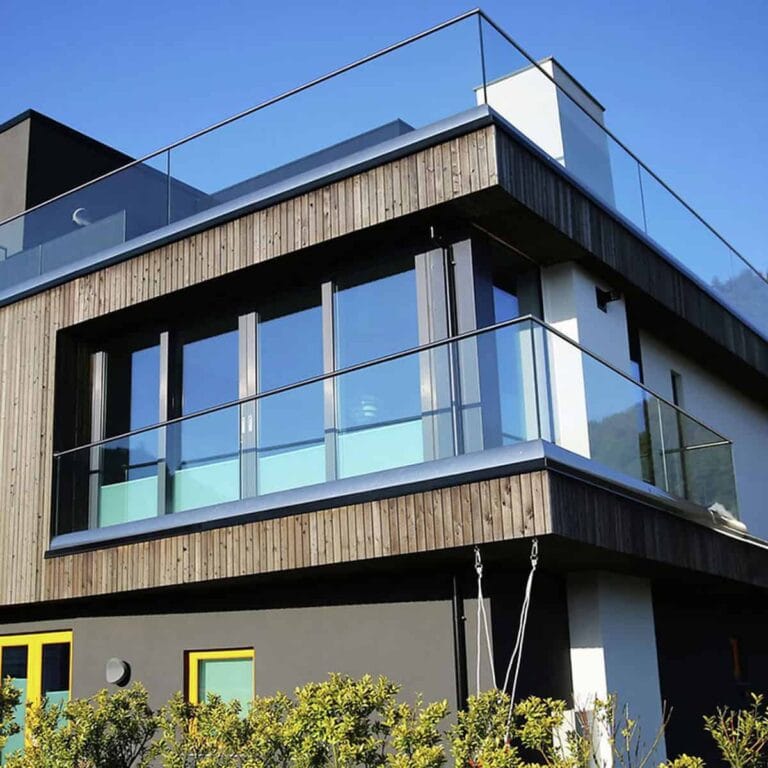 Moderne arkitekturmøbel med glass og tre til ny nettside design.